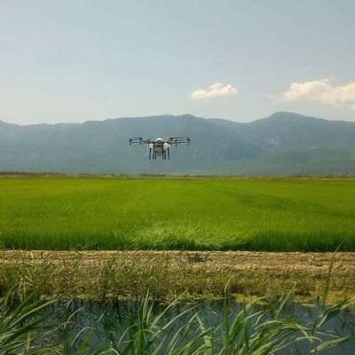 Drone UAV per l'agricoltura impermeabile Drone per lo spray per l'agricoltura personalizzato