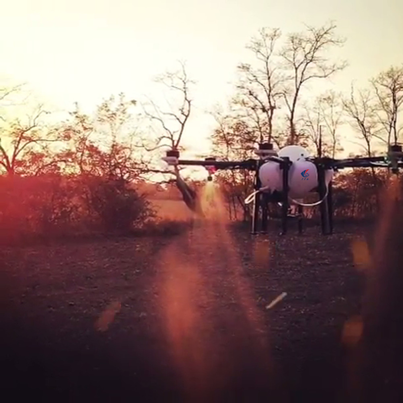 M6E 10L Drone di spruzzatura agricola X6 Sistema di alimentazione a 6 assi con connessione a filo interna